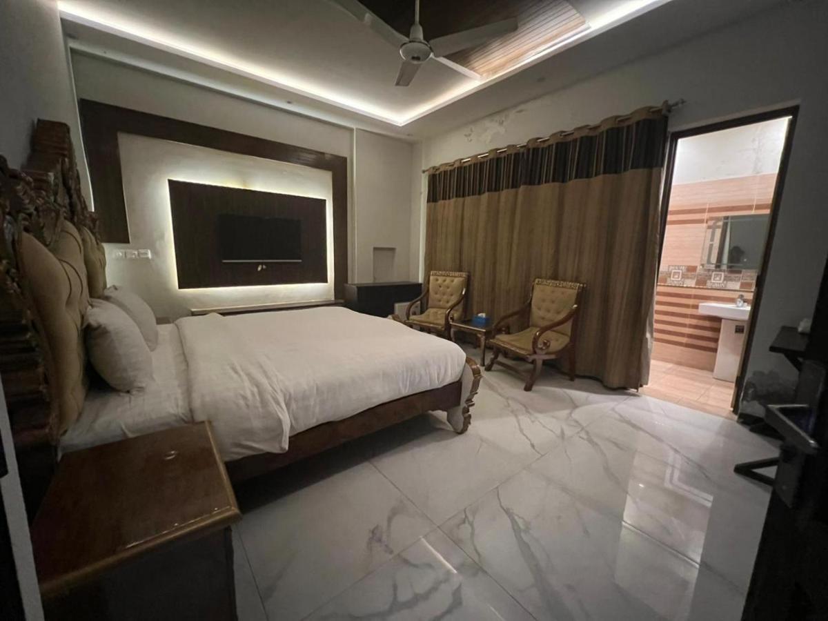 Palm Tree Hotel Λαχόρη Εξωτερικό φωτογραφία